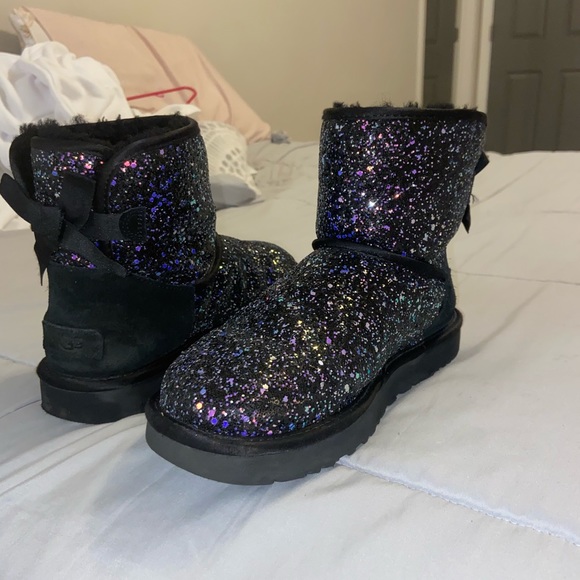 uggs - Picture 1 of 4